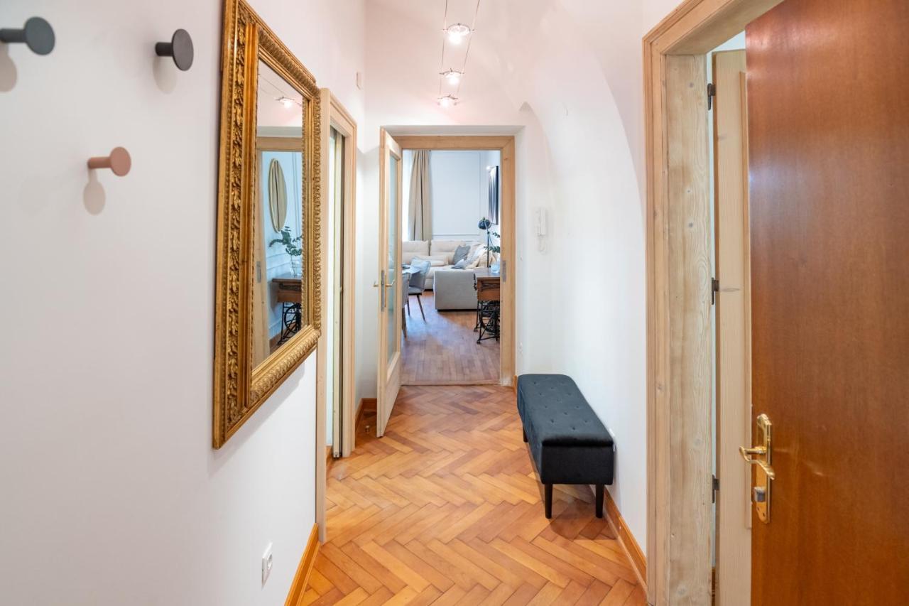 Apartment Breg - Old Town River ليوبليانا المظهر الخارجي الصورة
