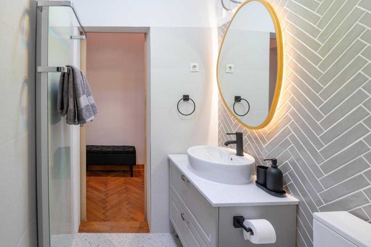 Apartment Breg - Old Town River ليوبليانا المظهر الخارجي الصورة