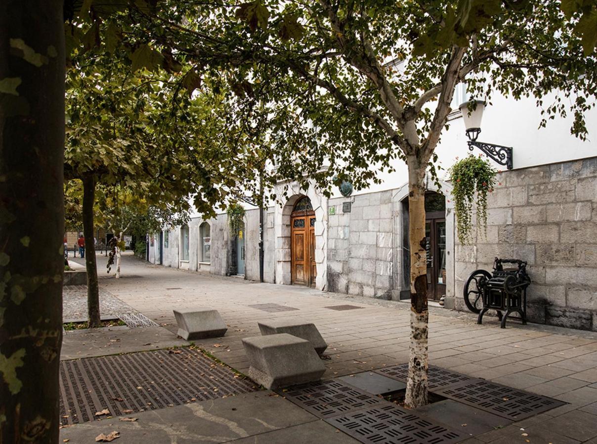 Apartment Breg - Old Town River ليوبليانا المظهر الخارجي الصورة